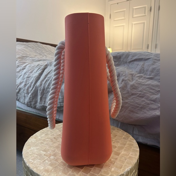 Coral O Bag with Rope Handles - Picture 5 of 9